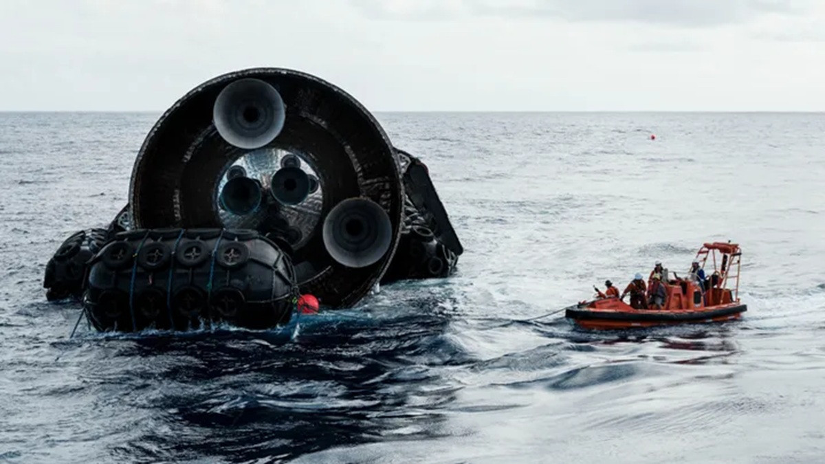 SpaceX Ship 40 2