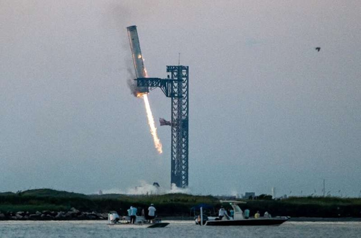 spacex.jpg