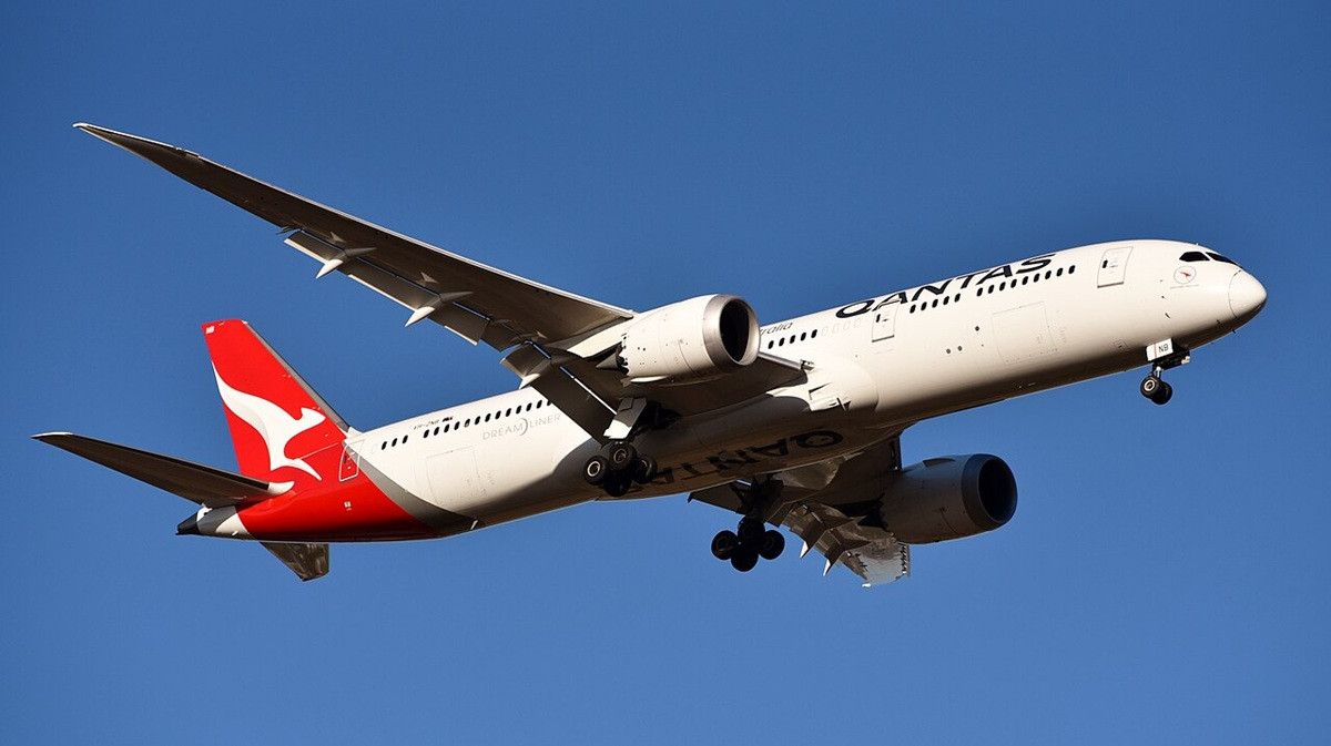 Qantas 2 - Copy