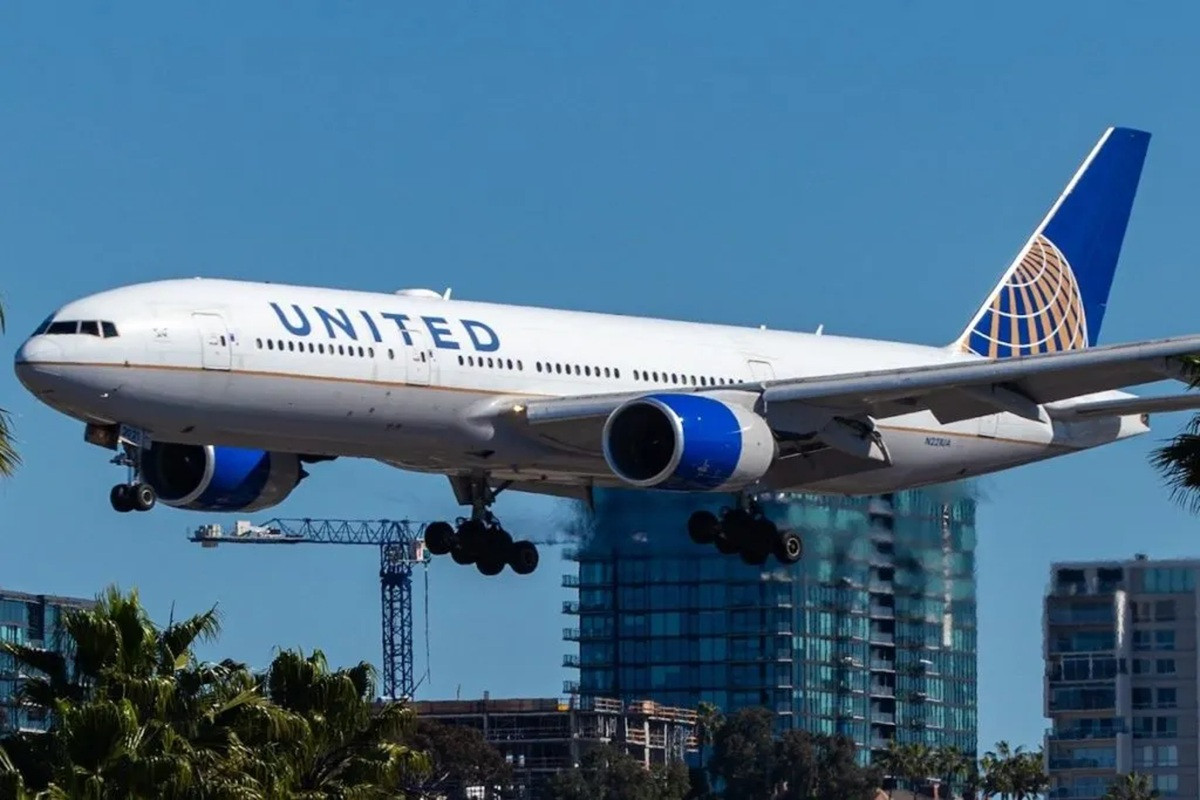 United Airlines 2