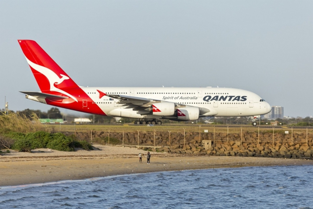 may-bay-airbus-a380-1.jpg