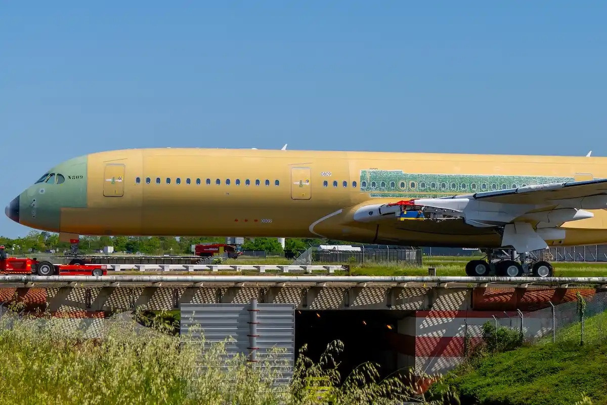 Airbus A350-900 1