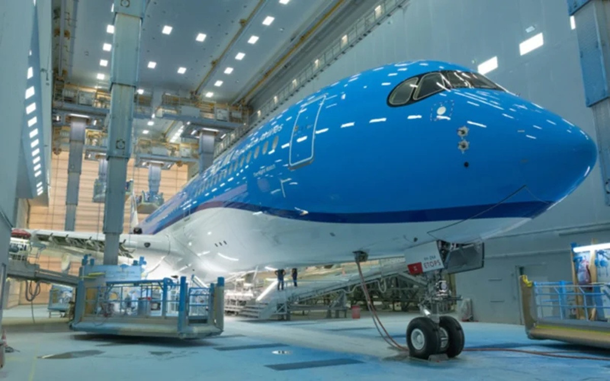 Airbus A350-900