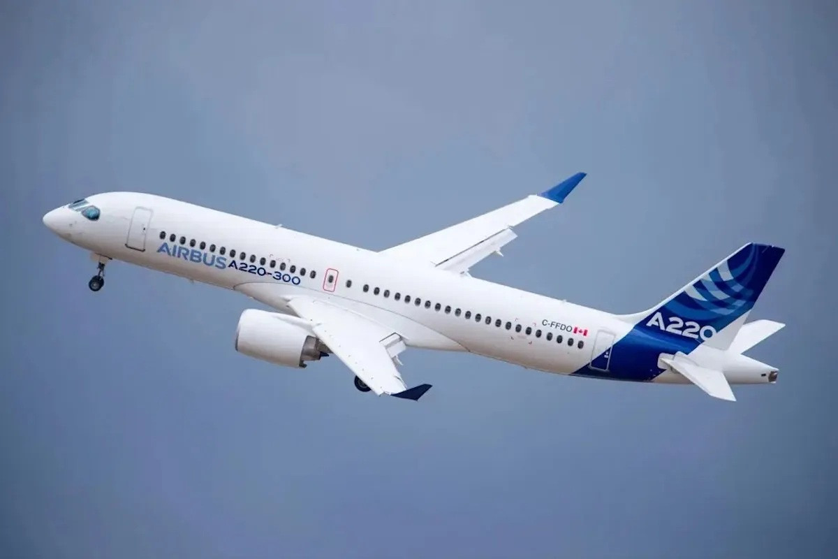 Airbus A220-300