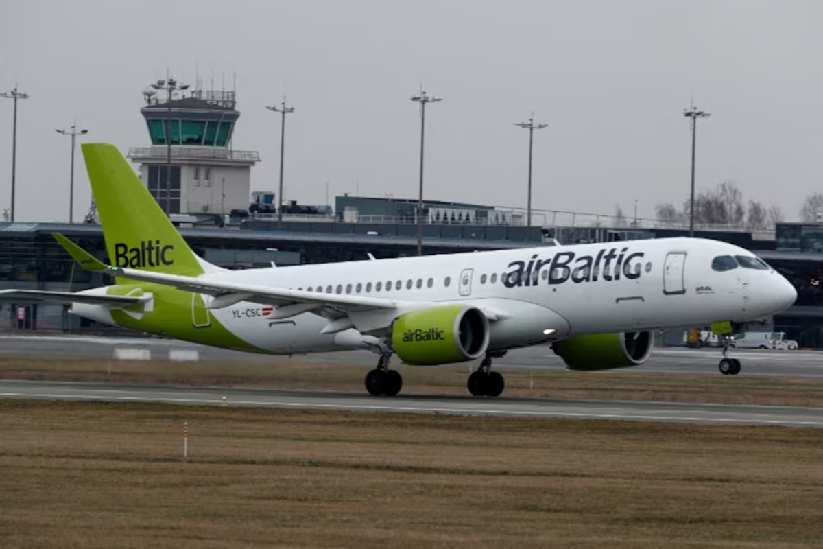 airBaltic 1