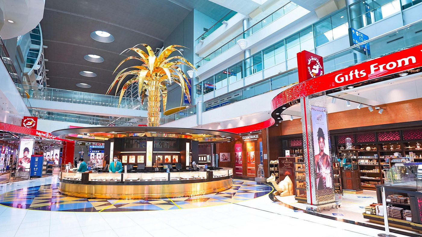 gold-shop-in-concourse.jpg