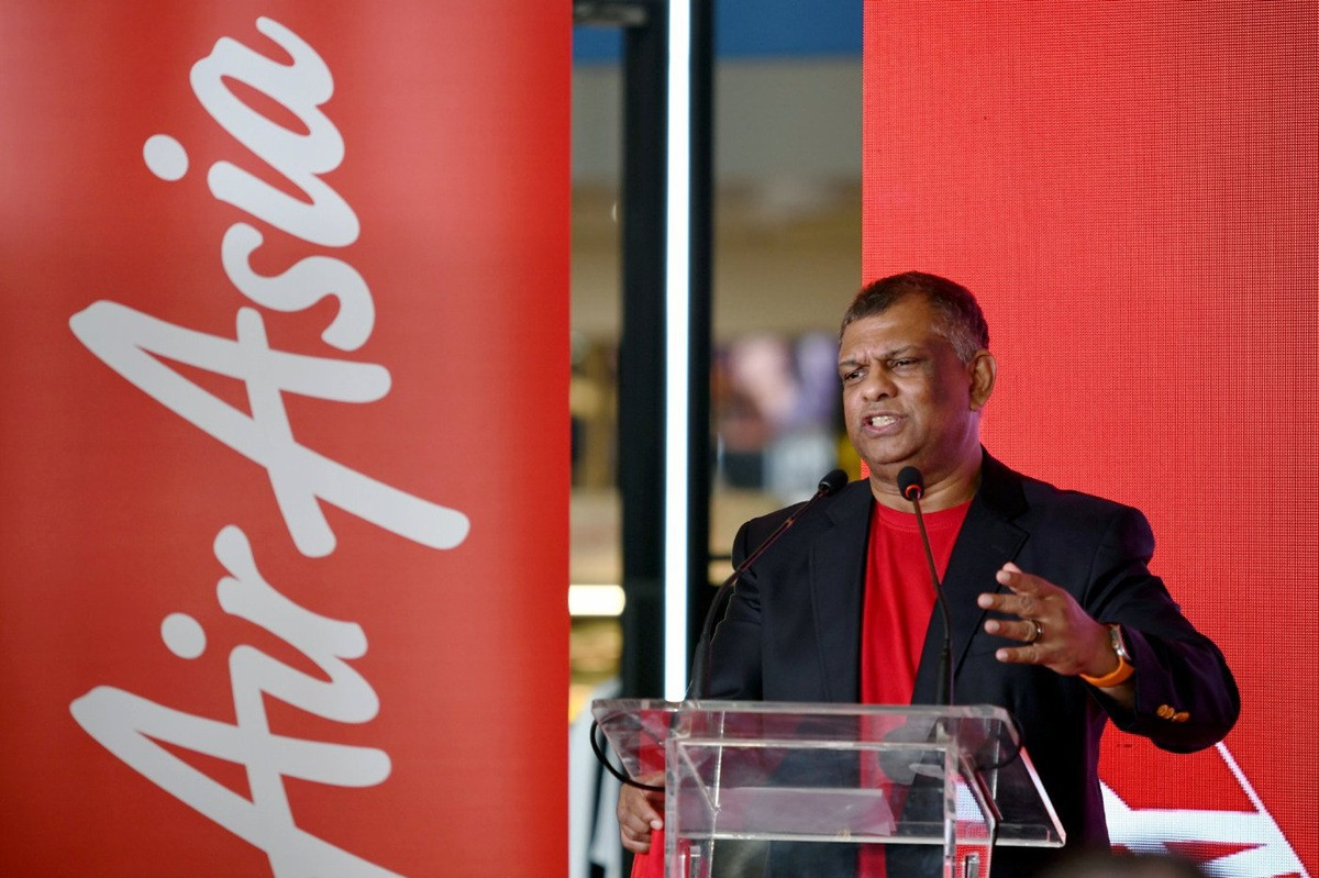 Ong Tony Fernandes 1