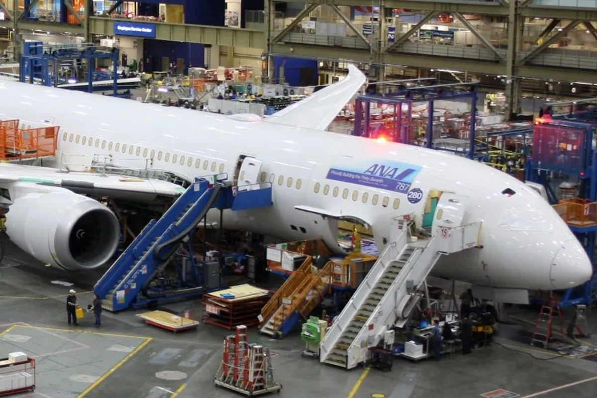 Boeing 1