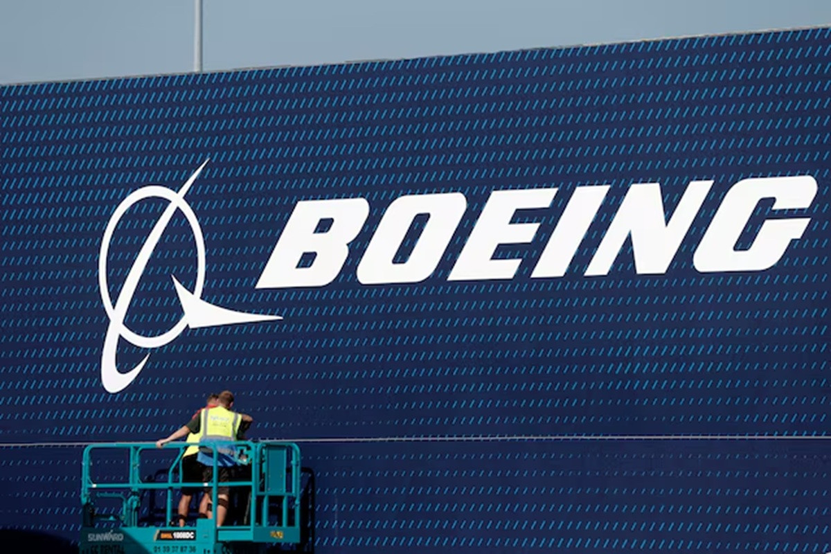 Boeing 1