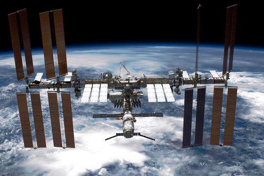 NASA chi tỷ USD để SpaceX phá hủy ISS