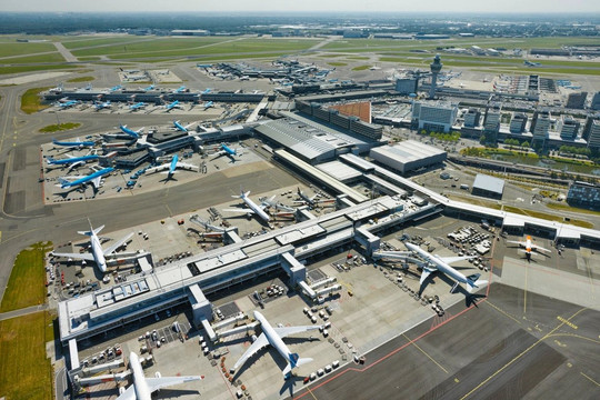 Amsterdam Schiphol - nơi khai sinh đô thị sân bay