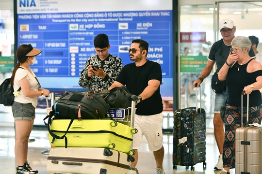 Các cảng hàng không đẩy mạnh phục vụ bay đêm, chuẩn bị cao điểm Tết 2025