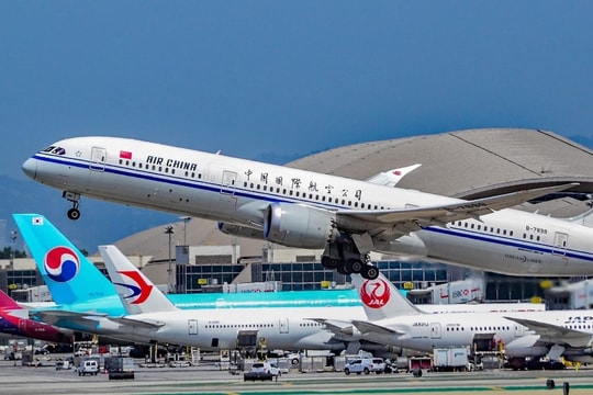 Lưu lượng hàng không của Trung Quốc tăng kỷ lục