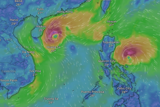 Bão Yinxing suy yếu, bão Toraji 'nối đuôi' hướng thẳng vào Biển Đông
