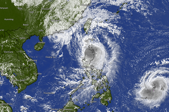 Bão Toraji suy yếu, Biển Đông sắp hứng thêm cơn bão Man-yi