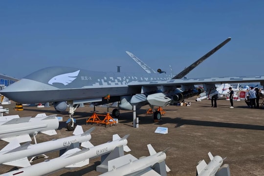 Trung Quốc ra mắt UAV Wing Loong-X với khả năng chống ngầm