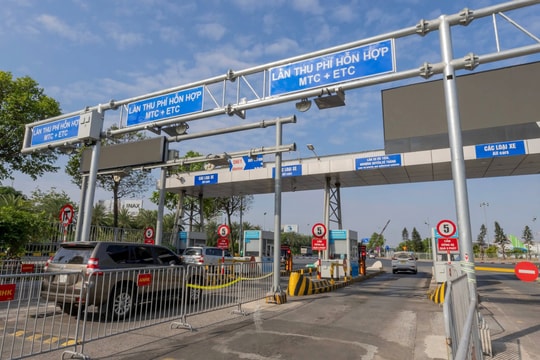 Sân bay Nội Bài tăng làn thu phí tự động không dừng