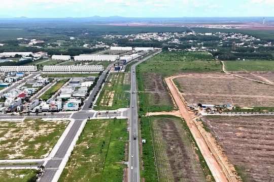 Đẩy nhanh tiến độ các dự án giao thông kết nối sân bay Long Thành