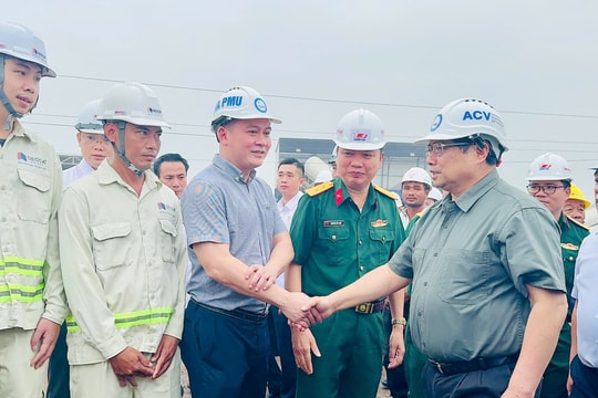 Thủ tướng: Nhà thầu yếu kém phải được loại bỏ để đảm bảo tiến độ sân bay Long Thành