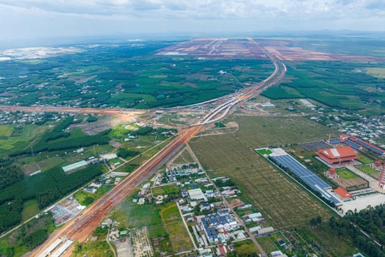 Cần 20.000 tỷ đồng đầu tư hạ tầng giao thông kết nối sân bay Long Thành