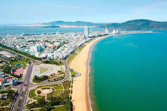 Bình Định hút khách du lịch, giải pháp hàng không là chìa khóa phát triển