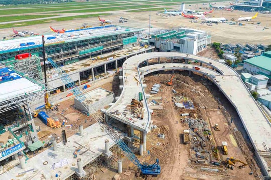 Vượt tiến độ, nhà ga T3 Tân Sơn Nhất dần lộ diện