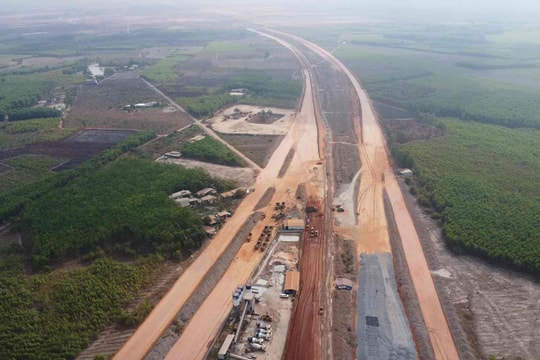 Nhu cầu đất, đá tăng cao cho các dự án giao thông kết nối sân bay Long Thành