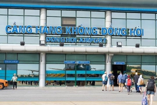 Sớm khởi công nhà ga T2, tăng công suất phục vụ sân bay Đồng Hới