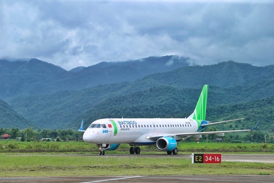 Thủ tướng đề nghị Embraer cung cấp các loại máy bay với giá thành ưu đãi