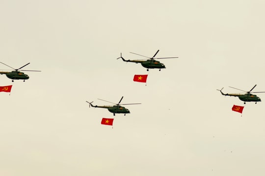 38 khối tổng hợp luyện diễu binh, diễu hành tại sân bay Biên Hòa trước đại lễ 30/4