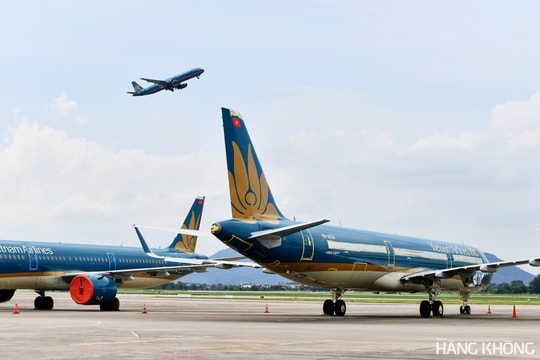 Vietnam Airlines triệu tập đại hội cổ đông gấp để bàn tăng vốn và dự án 50 máy bay thân hẹp