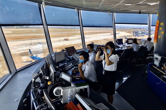 Chuẩn hóa giám sát an toàn khai thác cảng hàng không, sân bay