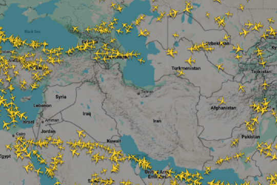 Biến động bầu trời Trung Đông: Nhiều quốc gia đóng cửa không phận vì căng thẳng Israel - Iran