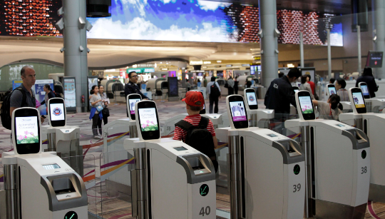 Cách nhập cảnh tự động tại các sân bay quốc tế