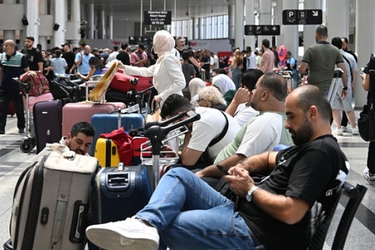 Nhiều nước đưa máy bay quân sự sơ tán công dân khỏi Israel