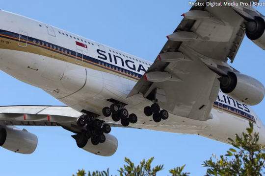 Bác sĩ Mỹ suýt mất mạng trên chuyến bay vì bữa ăn có tôm