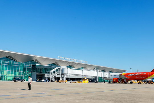 Sân bay Vinh tạm dừng khai thác 6 tháng