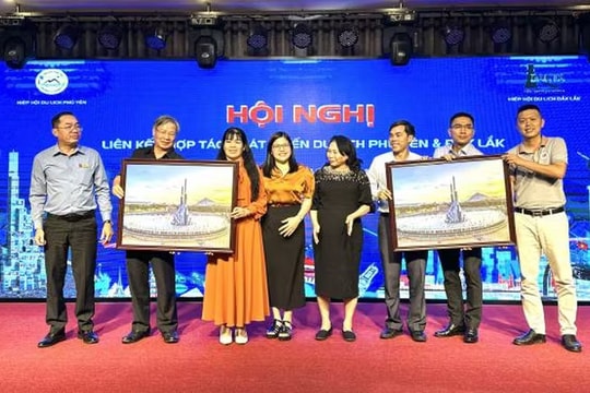 Đắk Lắk mở đường du lịch "từ biển xanh hòa với đại ngàn"