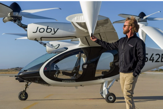 Dubai triển khai taxi bay băng qua sa mạc