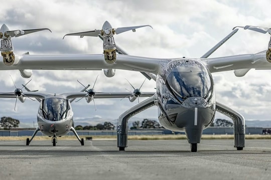 Taxi bay Midnight của Archer cất cánh lần đầu tại UAE