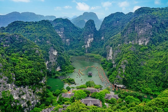 "Tam giác vàng du lịch" Ninh Bình: Cơ hội bứt phá để phát triển bền vững