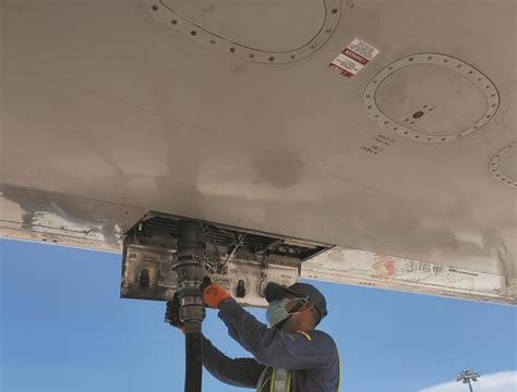 Các hãng hàng không Trung Quốc đồng loạt tăng phụ phí nội địa