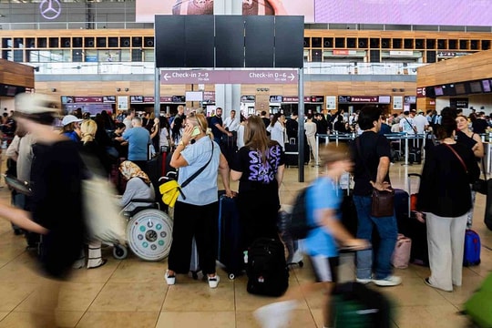 Lỡ chuyến vì ứng dụng lỗi: Hành khách chịu thiệt, ai đền bù?