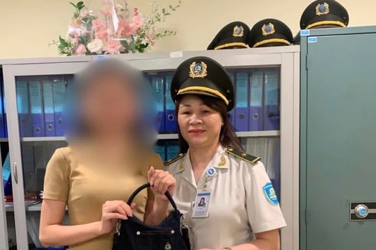 Nữ nhân viên an ninh Nội Bài phát hiện tài sản bỏ quên trị giá hơn 66 triệu đồng