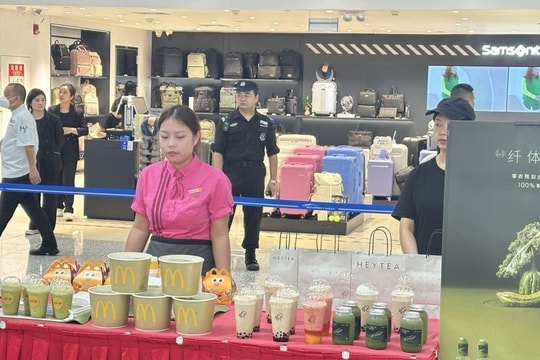 Tổ chức lễ hội ẩm thực tại sân bay, Trung Quốc tạo động lực phát triển hàng không