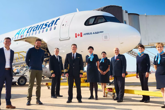 Mất động cơ giữa Đại Tây Dương, phi công bay 120 km đưa 306 hành khách về nhà an toàn