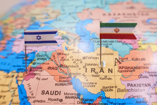Iran mở hoàn toàn không phận sau thỏa thuận ngừng bắn với Israel