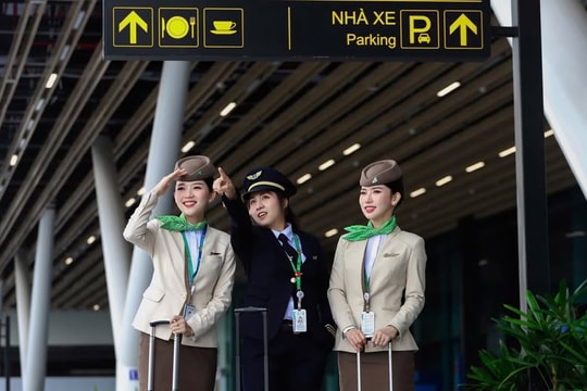 Vừa về FLC, Bamboo Airways tuyển ngay 500 tiếp viên, ráo riết tìm thuê tàu bay