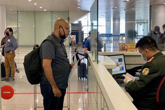 Việt Nam miễn Visa cho khách mời cấp cao và nhân tài toàn cầu