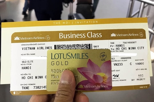 Có thẻ VIP Bông Sen vàng, khách vẫn loay hoay khi đổi vé